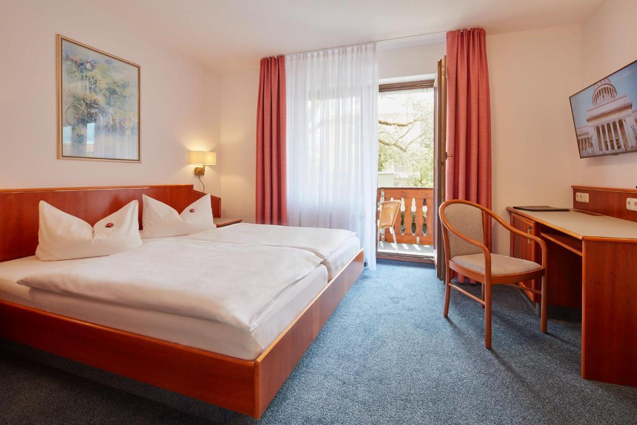 Hotel Garni Sonnenhof Reichenberg  Zewnętrze zdjęcie