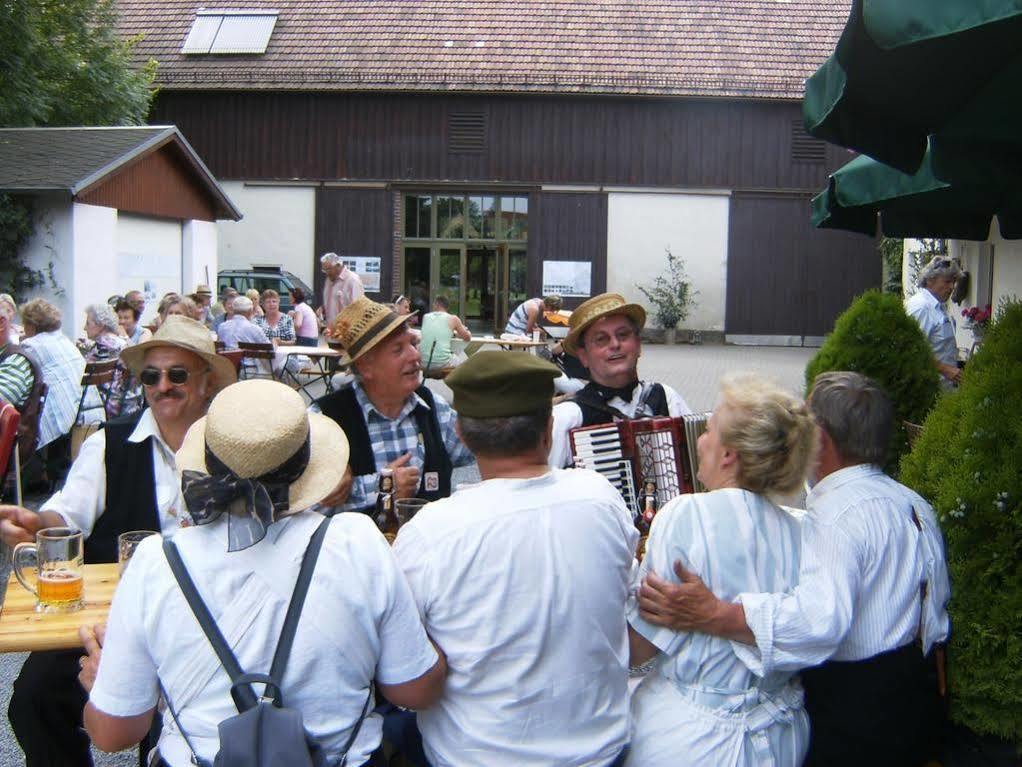 Hotel Garni Sonnenhof Reichenberg  Zewnętrze zdjęcie